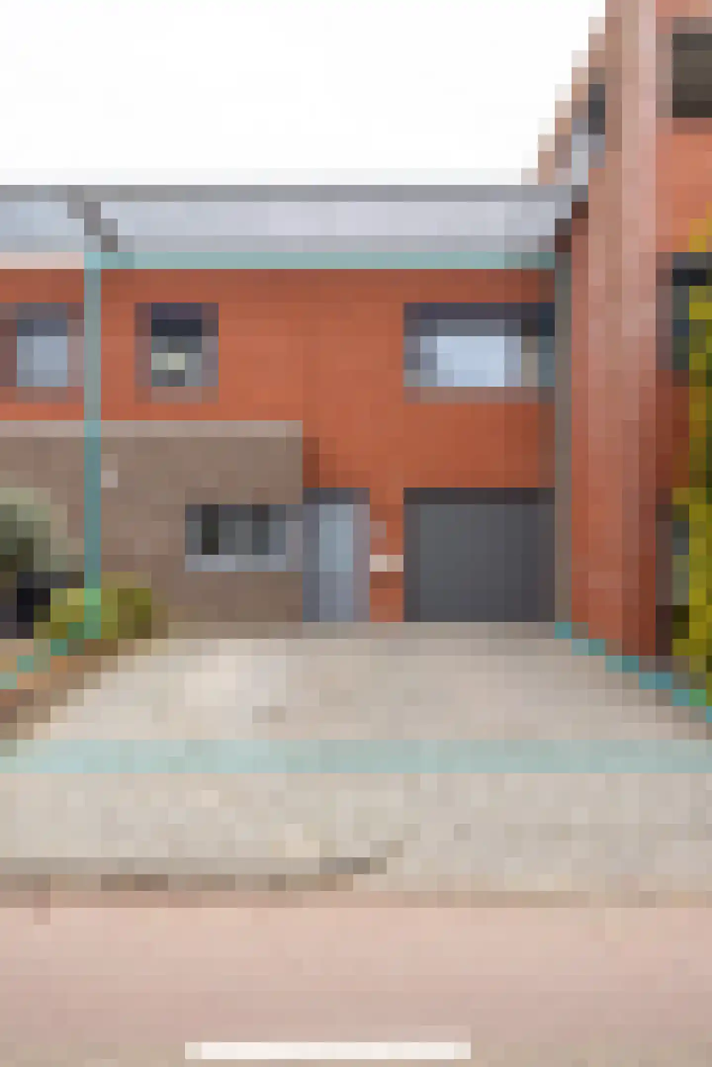 Helmbloem 7 Elsloo thumbnail 4