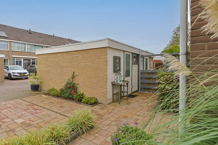 Helmhof 2 Alphen aan den Rijn thumbnail 8