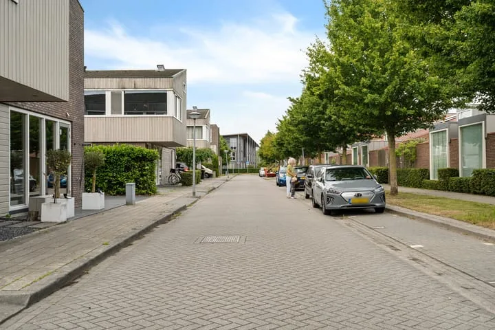 Helmstok 14 Almere thumbnail 62