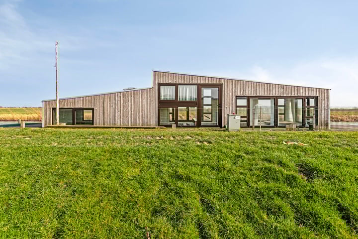 Hemmeerpolder 13 in Warmond photo