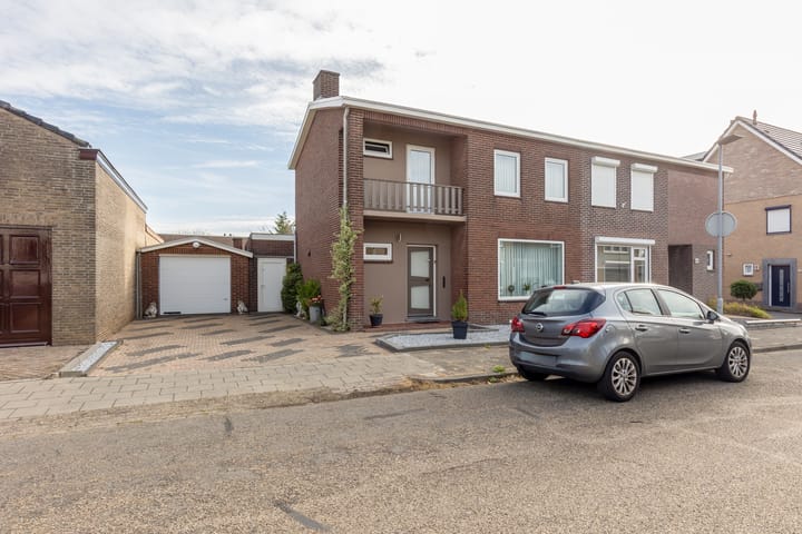 Henri Hermansstraat 31 en Nuth foto