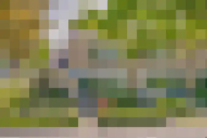 Henriette Roland Holstlaan 1 in Lisse