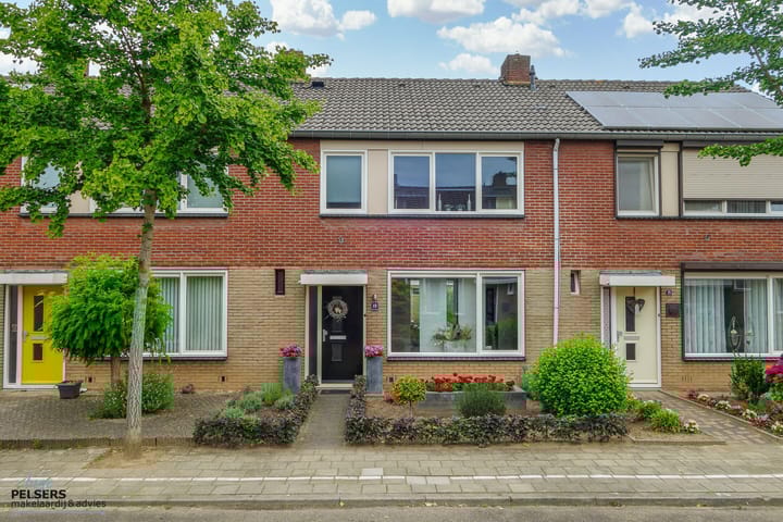 Hensenbosstraat 19 in Beesel Foto