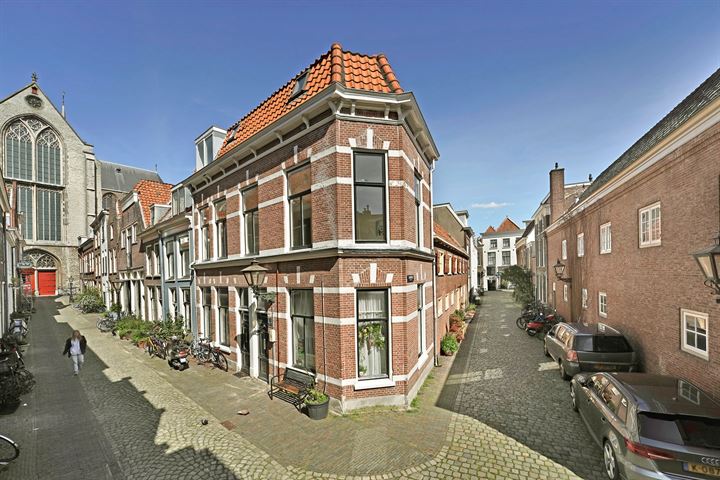 Herensteeg 16E in Leiden photo