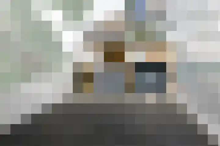 Hermelijnvlinder 36 Leiden thumbnail 46