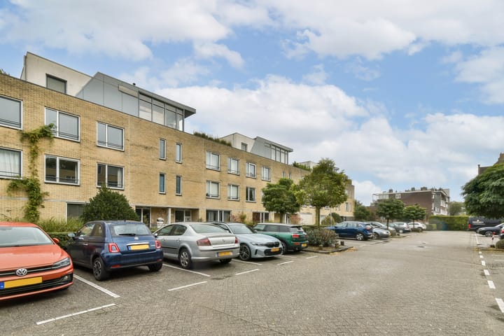 Hermonlaan 32 in Rotterdam photo