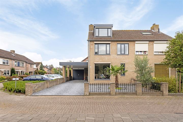 Hertesprong 36 in Etten-Leur foto