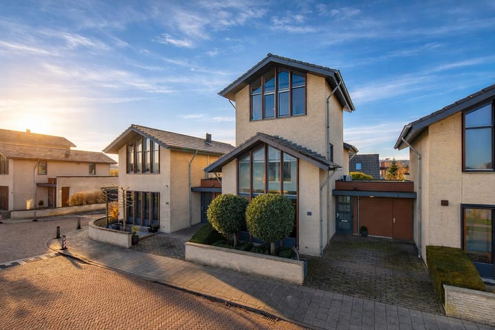 Foto van woning Hertog Karellaan 47, Zaltbommel