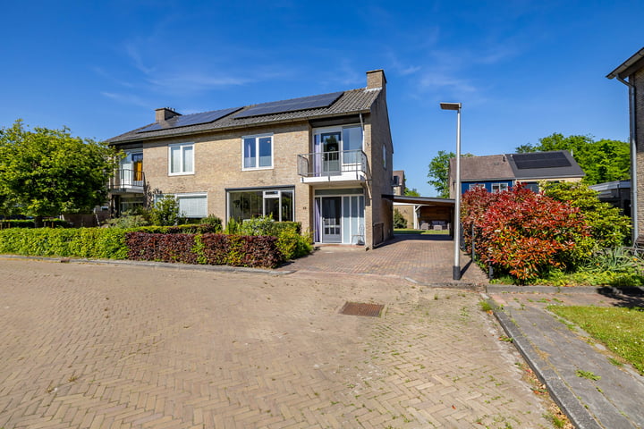 Hertshooistraat 12 en Assen foto