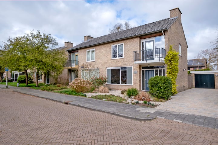 Hertshooistraat 20 in Assen Foto