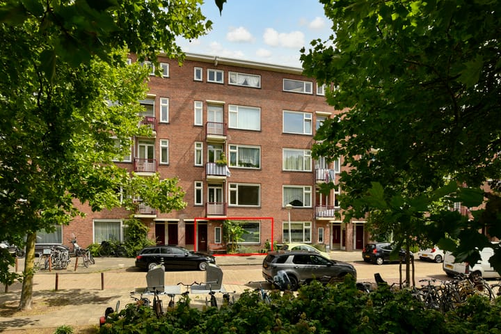 Hertspieghelweg 74-H in Amsterdam foto