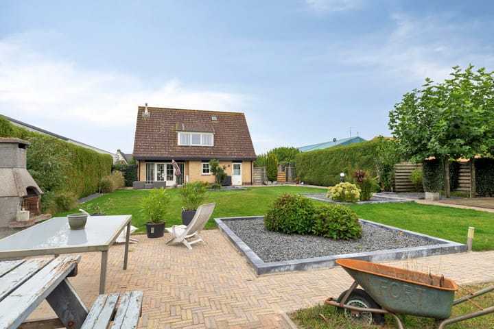 Het Helmhout 53a in Drachten Foto