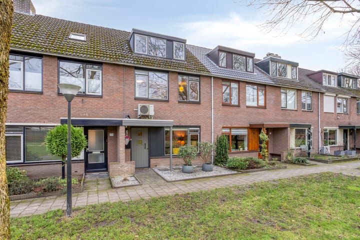 Het Karnhuis 79 en Apeldoorn foto