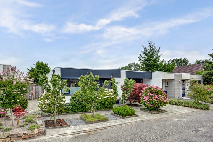 Het Rijpaard 30 en Dronten foto