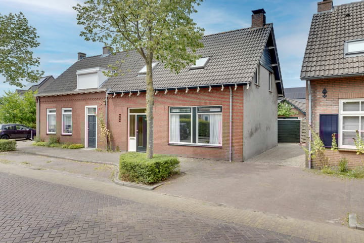 Heuvel 9 in Gemert photo