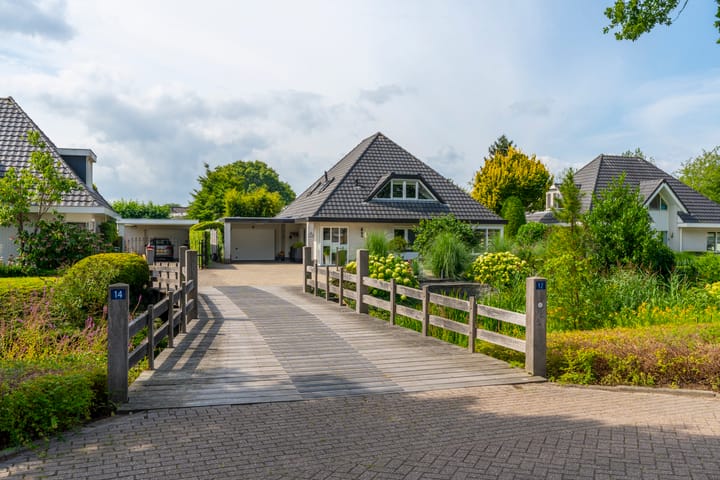 Heuvelskamp 12 in Scherpenzeel Foto