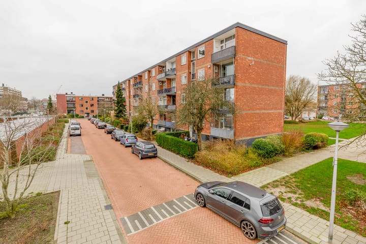 Heyermansstraat 15B in Spijkenisse Foto
