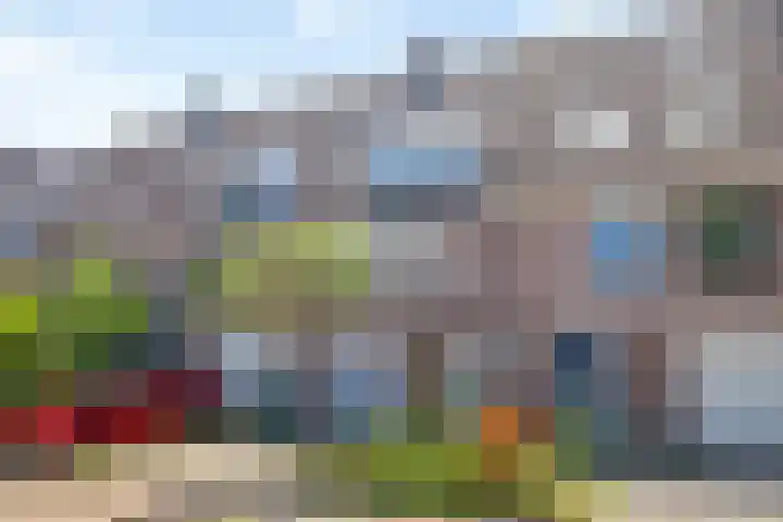 Hinder 20 Brielle thumbnail 6