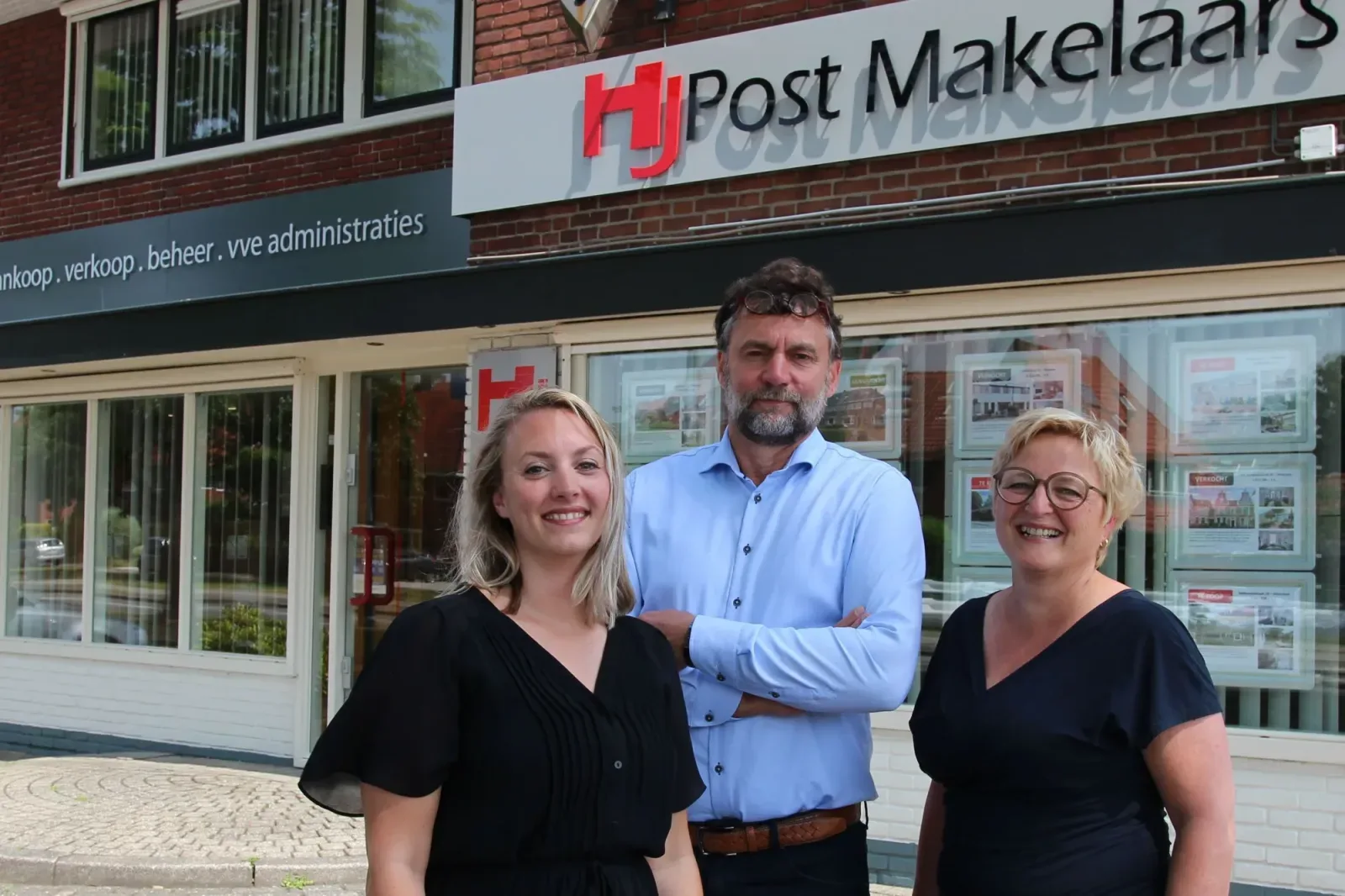 Team foto van HJPost Makelaars B.V.