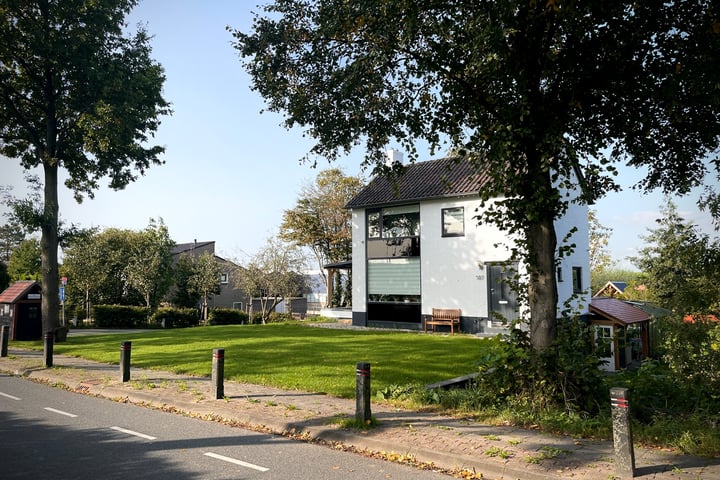 Hoekeindseweg 107 dans Bleiswijk photo