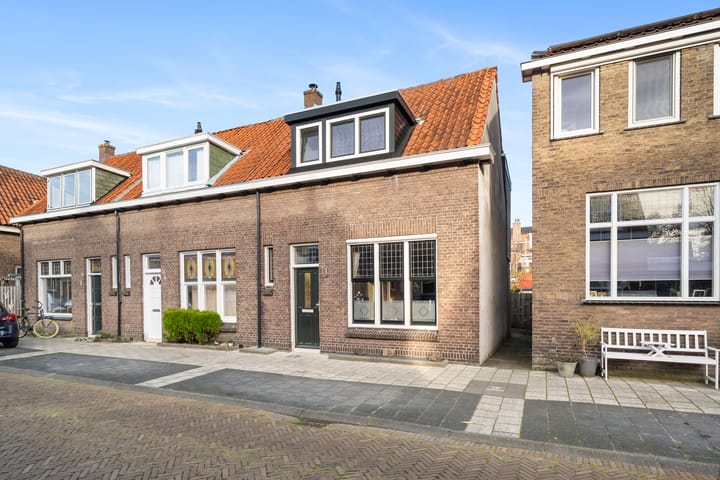 Hoekenessestraat 6 in Dordrecht photo
