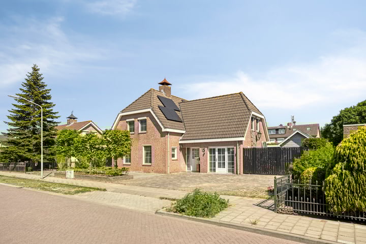 Hoepelstraat 15 in Lage Zwaluwe Foto