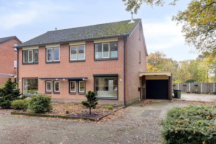 Hoetinkhof 122 in Vorden