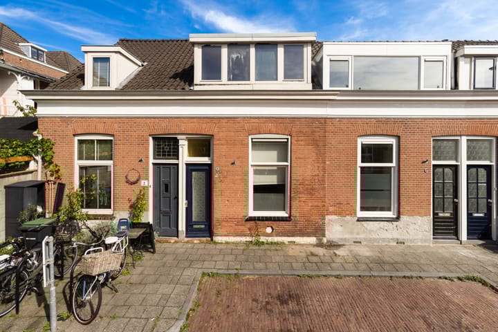 Hof de Vriendschap 4 in Dordrecht photo
