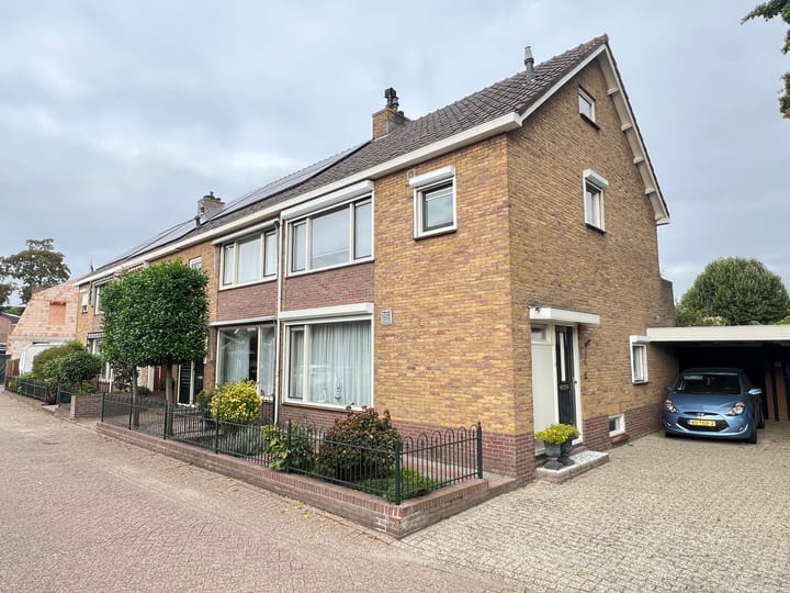 Hofdijk 9 in Montfoort Foto