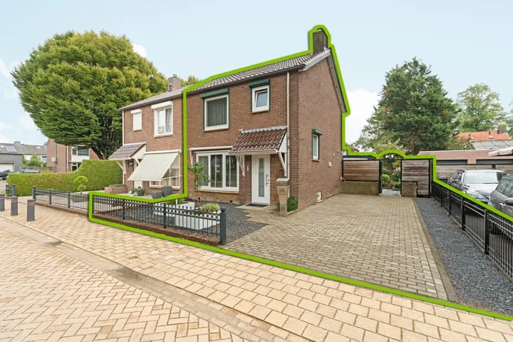 Hofsteestraat 18 in Haalderen