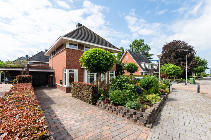 Hofwegen 44 in Bleskensgraaf ca Foto