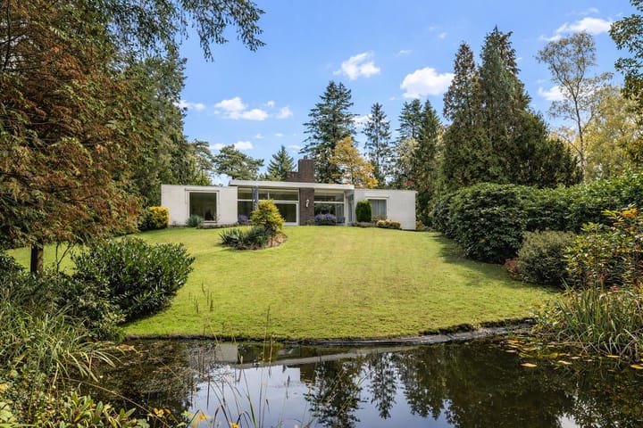 Hoge Duinlaan 32 in Waalre