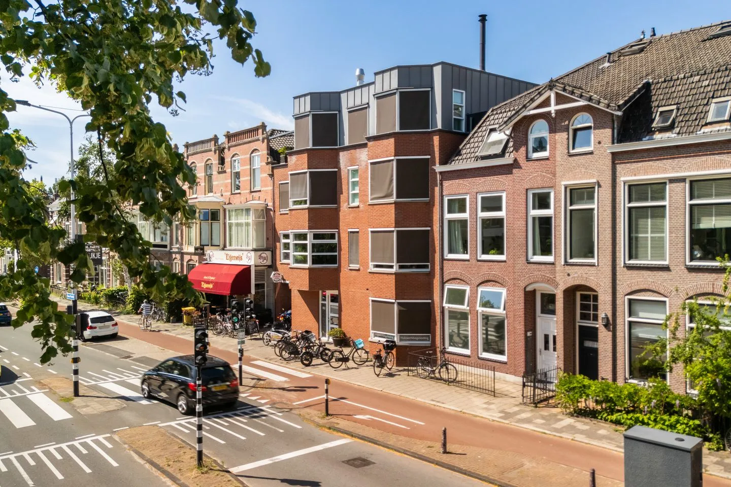 Hoge Rijndijk 36 in Leiden