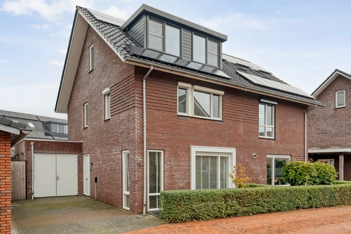 Hogenhofstraat 10 in Zwolle photo