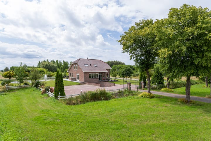 Hogeveenseweg 89 in Benthuizen foto