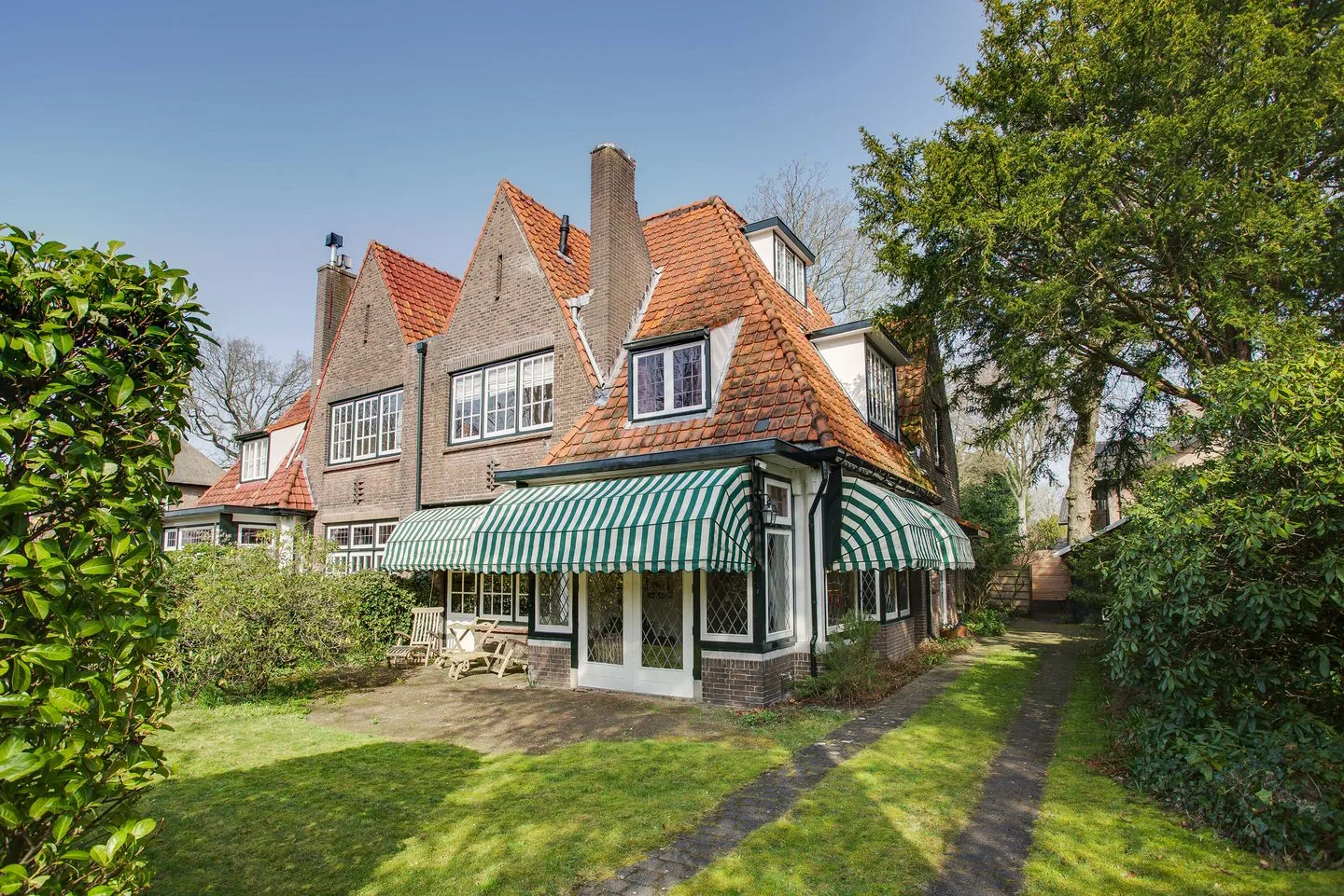 Hogeweg 4 in Wassenaar
