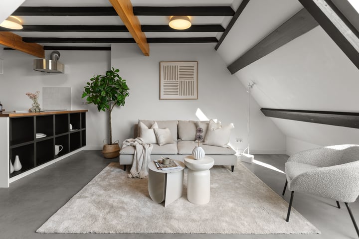 Hogewoerd 123C in Leiden photo