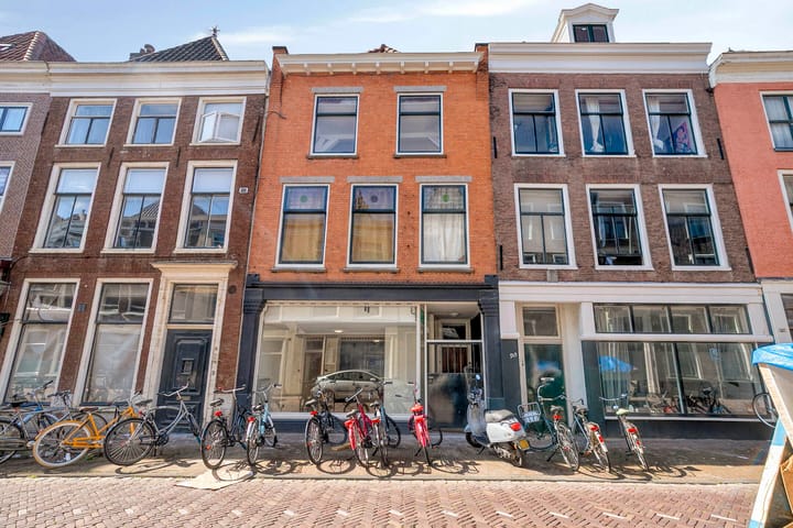 Hogewoerd 131B in Leiden foto