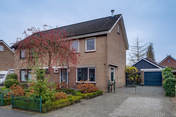 Photo of property Holterweg 22, Laren