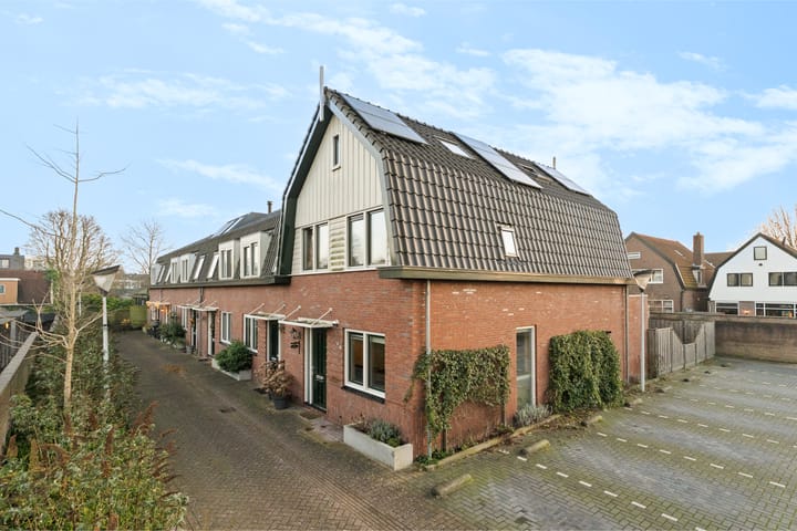 Photo of property Hondemahof 16, Krommenie