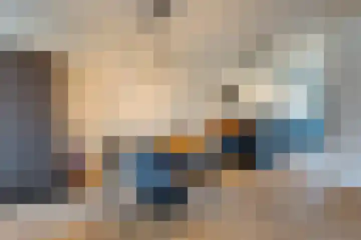 Honingbij 3 Waddinxveen thumbnail 11