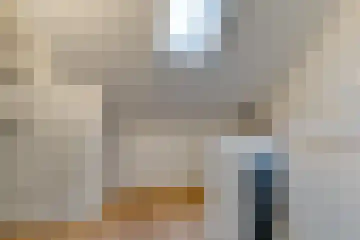 Honingbij 3 Waddinxveen thumbnail 36