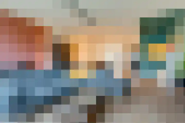 Honingbij 3 Waddinxveen thumbnail 8