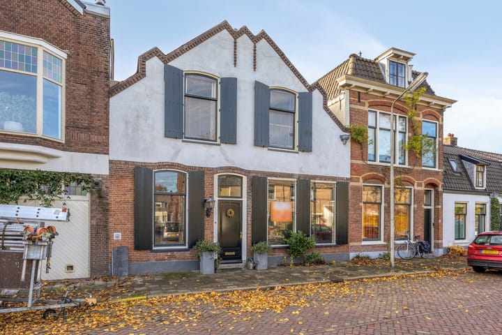Hoofdstraat 100 en Leiderdorp foto