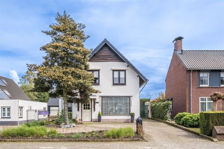 Hoofdstraat 101a in Liessel Foto