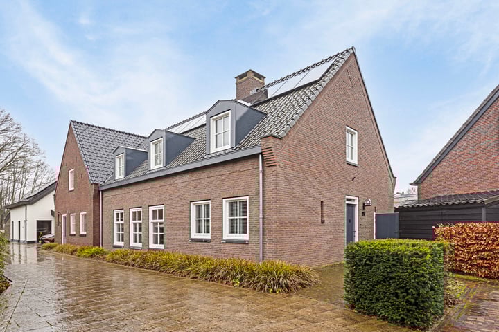 Hoofdstraat 25A in Hoogeloon Foto