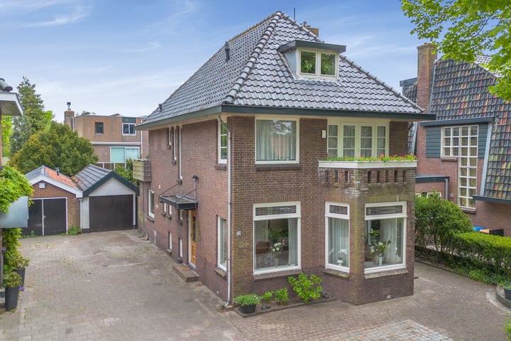 Hoofdstraat 29 in Santpoort-Noord photo