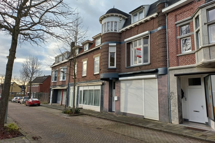 Hoofdstraat 384 in Hoensbroek photo
