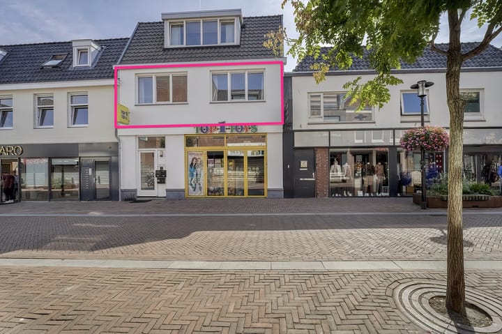 Hoofdstraat 69A in Hillegom photo
