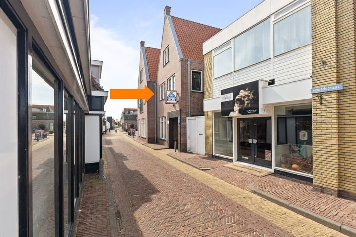Hoofdstraat 6a in Hippolytushoef Foto
